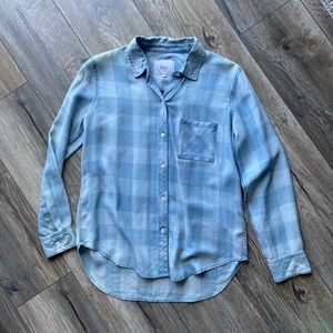 NWOT rails buttons down shirt